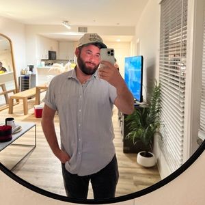 Meet your Posher, Giovanni